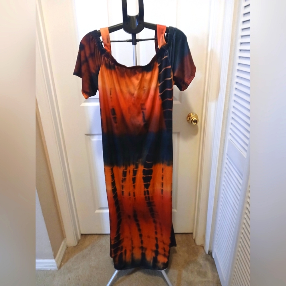 Ashley Stewart bodycon fishtail bottom tie-dyed dress. Size 18/20